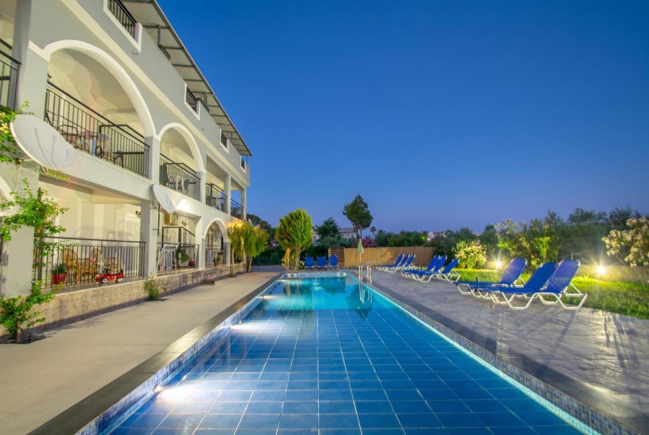 Vilă Brunswick Units Party & Wedding Complex By 